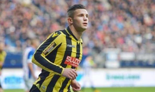 无人机的战 无人机的战