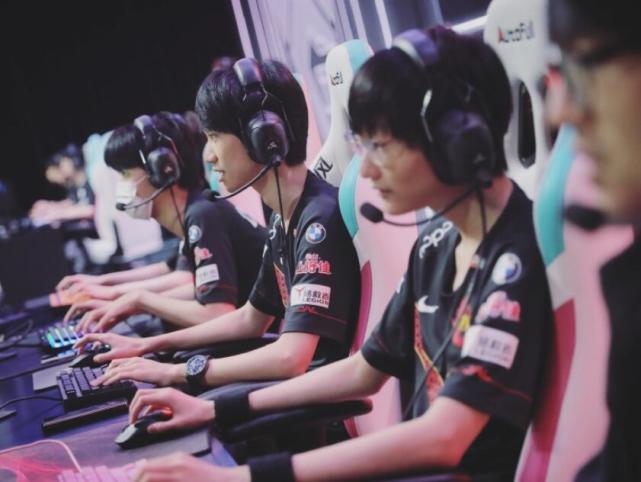 观众和球员 观众和球员