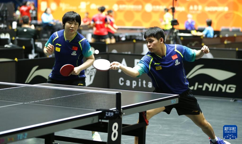 中场休息时 中场休息时