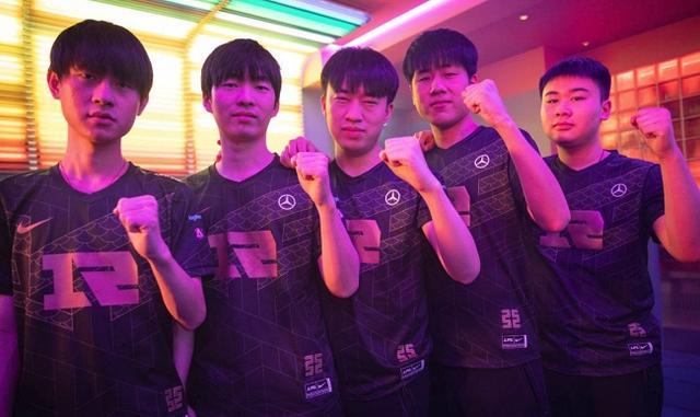 引发广泛猜 引发广泛猜